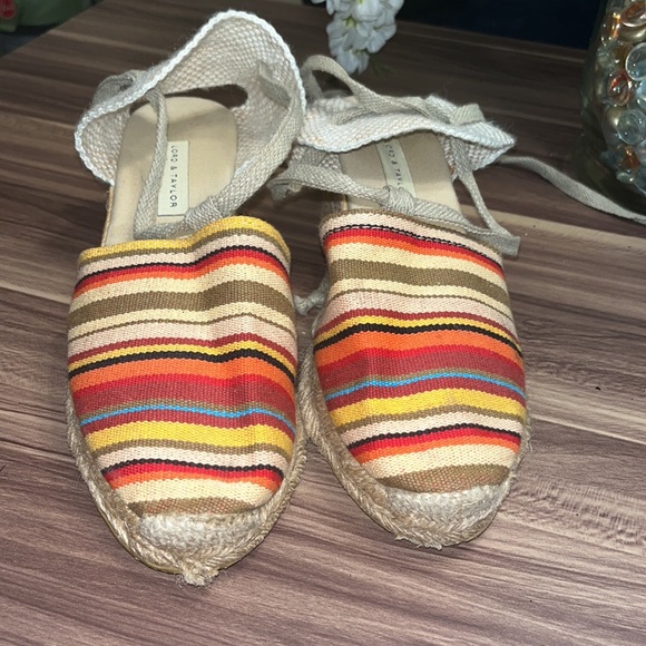 Lord and Taylor striped espadrilles with ties around ankle. - Picture 6 of 16